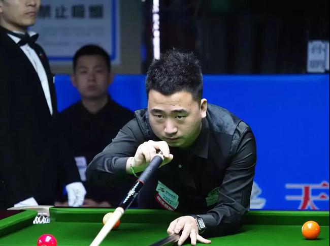 甲级联赛中 甲级联赛中