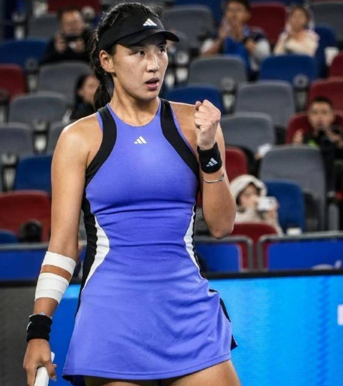 场上崭露头 场上崭露头