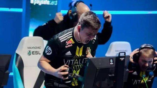 追求不断增 追求不断增