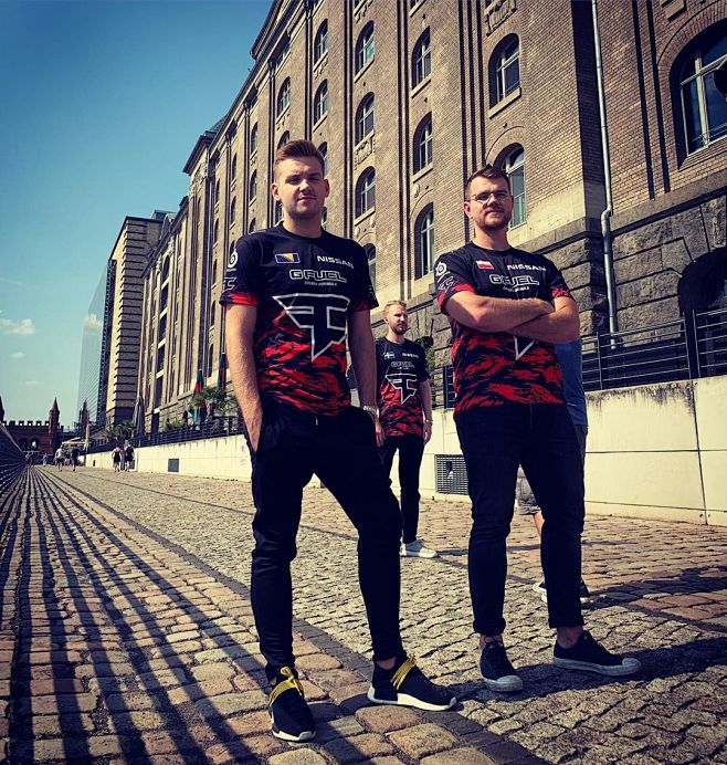 更衣室治理 更衣室治理